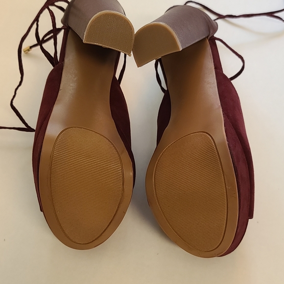SHOE DAZZLE Marlena Maroon Peep Toe Ankle Strap Platform Heels Size 8 - Picture 12 of 16